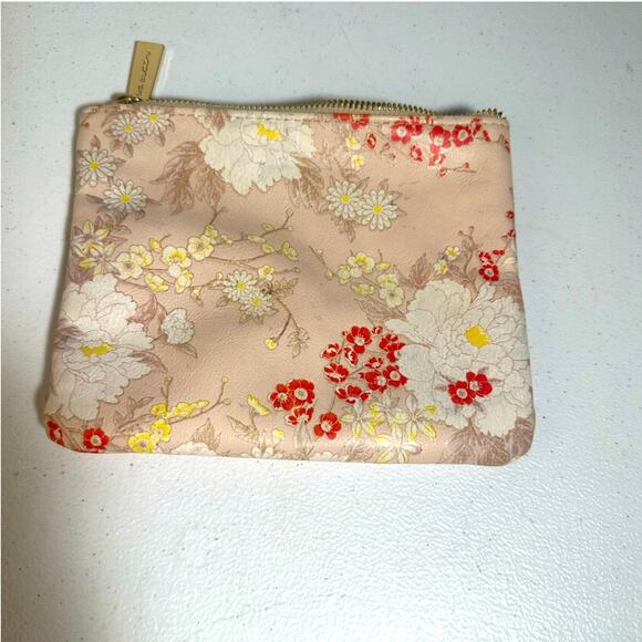 Floral Beige Clutch - Picture 1 of 3